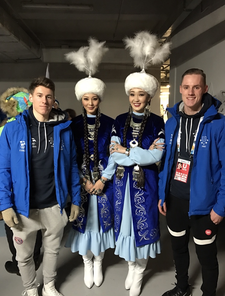 Bela Papp ja Matthias Versluis edustivat Suomen talviuniversiadeissa Kazakstanissa vuonna 2017.