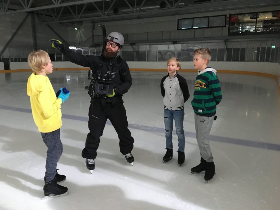 STLL mainosvideo Anton Erkama, Matias Lindfors ja Jari Krestyannikov Kuva Mila Kajas-Virtanen