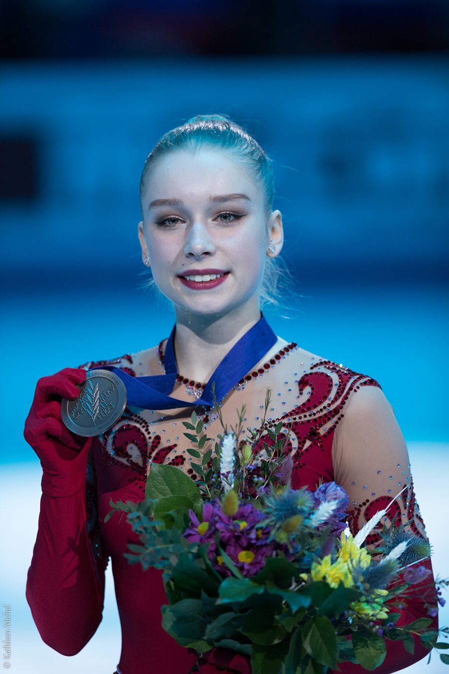 Viveca Lindfors saavutti taitoluistelun EM-pronssia Minskissä, jossa hän luisteli omat ennätyspisteensä 194,40.