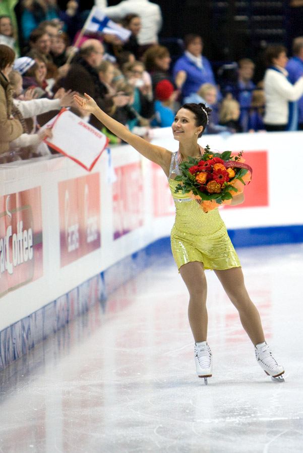 Susanna Pöykiö sai kaulaansa pronssimitalin Helsingin EM-kilpailuissa 2009. Kuva Sari Niskanen 