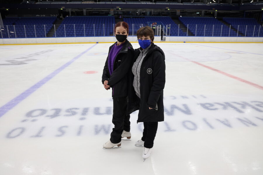 Lumikuningattaren koreografi Reija Wäre ja jääkoreografi Anu Oksanen olivat vaikuttuneita jääshow'hun hakeneiden taidoista. 