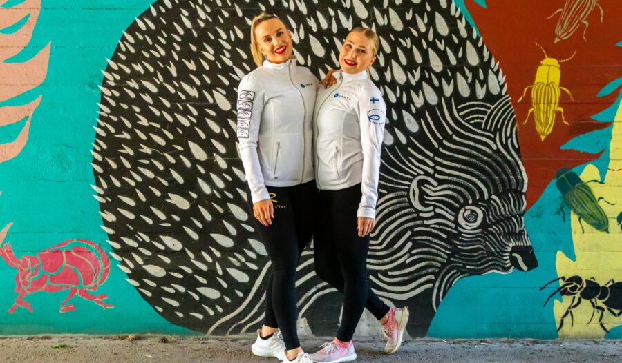 Helsinkin Rockettesia luotsaavat kaudella 2021–2022 kapteenit Nona Vihma (C) ja Petra Viitanen (AC).