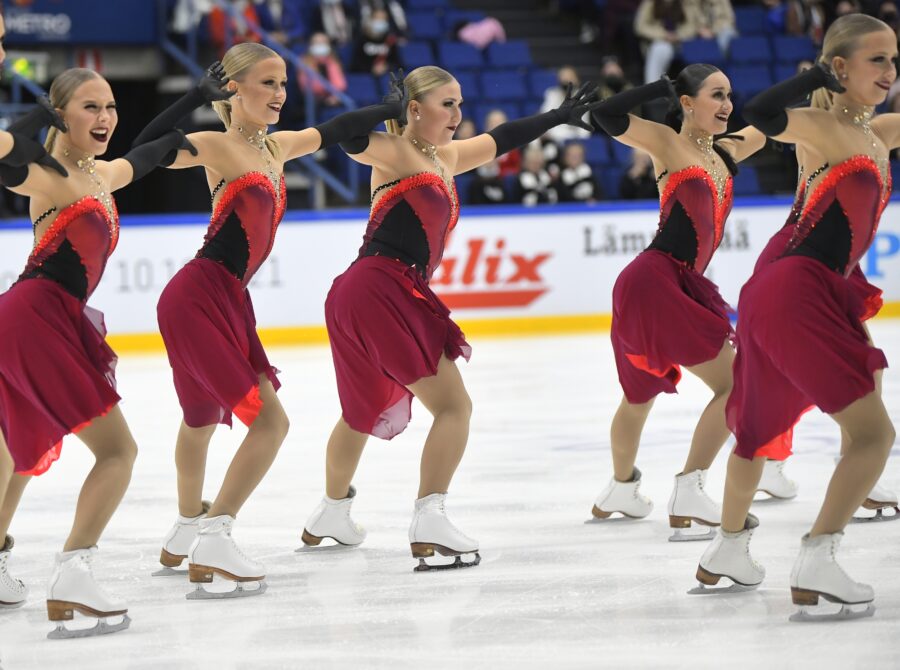 Helsinki Rockettes keräsi kauden ensimmäisestä kilpailustaan lyhytohjelmapisteet 70,38.