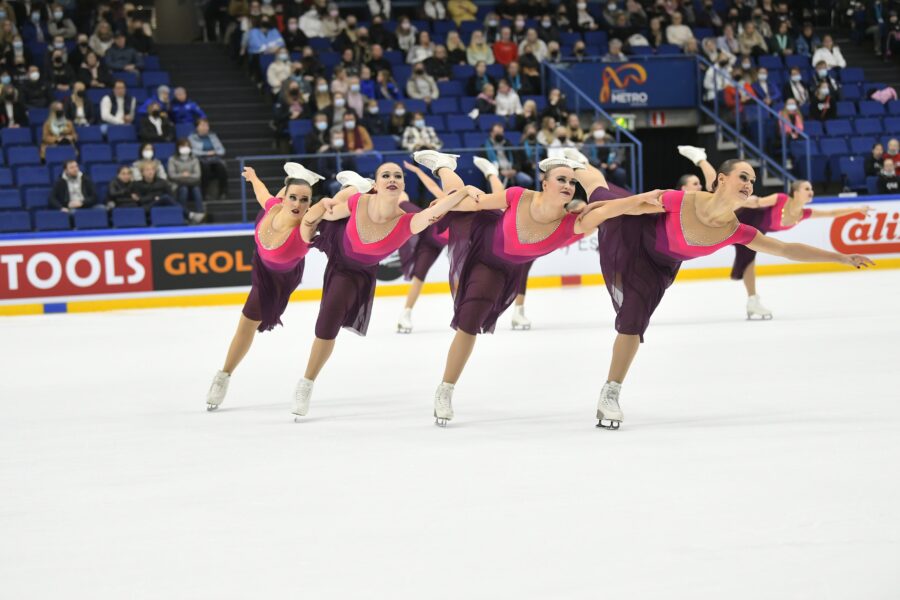 Team Unique avasi kautensa Finlandia Trophy Espoossa ja keräsi lyhytohjelmastaan 69,47 pistettä sijoittuen kolmanneksi.