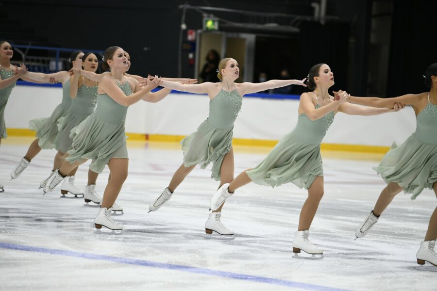 Valley Bay Synchro luisteli junioreiden toisen SM-valintakilpailun lyhytohjelmakilpailun kolmanneksi pistein 62,12.