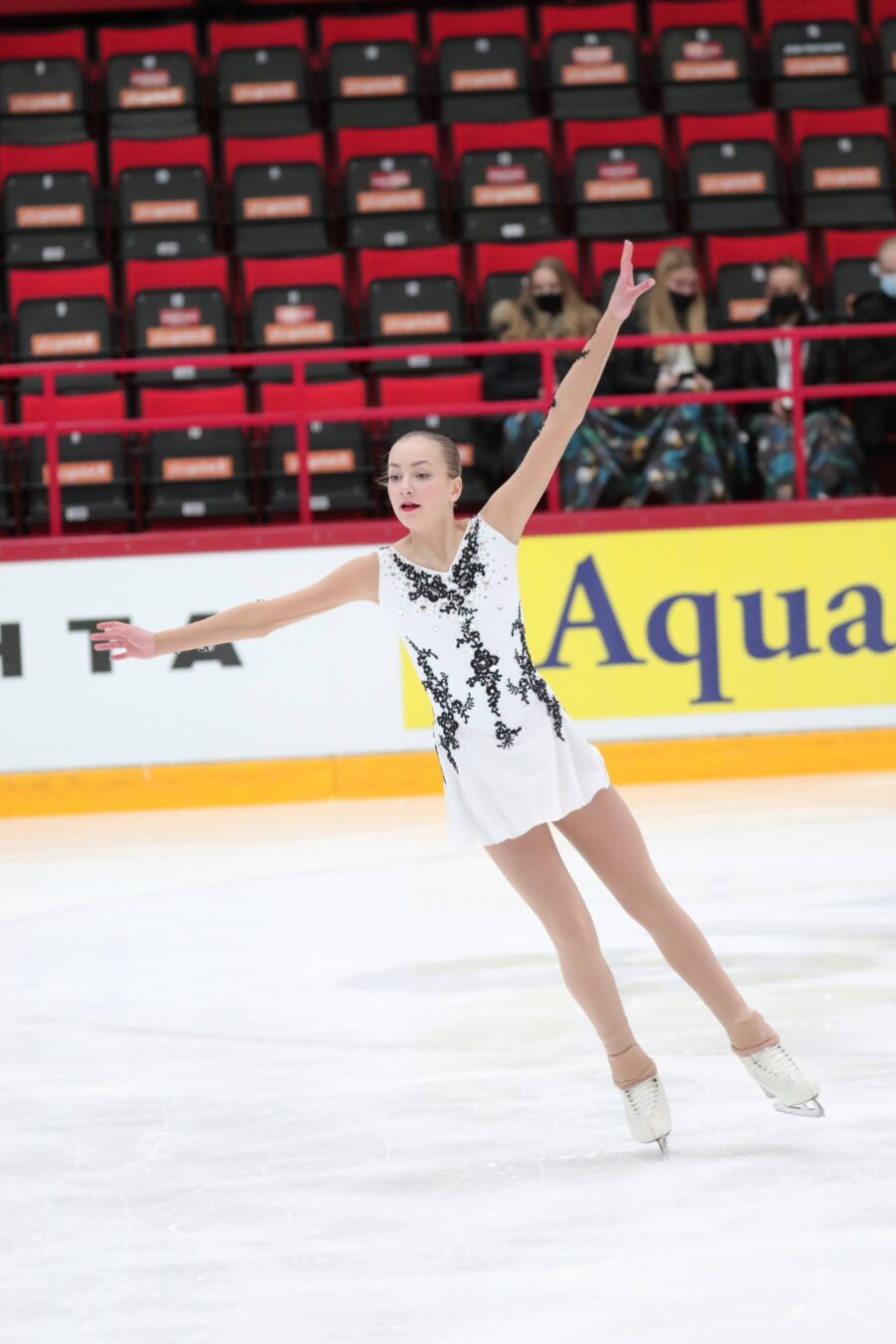 Espoon Jäätaitureiden Petra Lahti sai juniorityttöjen SM-hopeaa pisteillä 151,83.