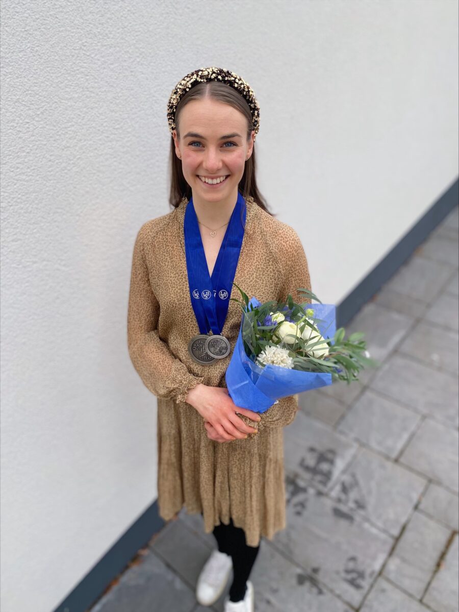 Tessa Tamminen päätti aktiiviuransa muodostelmaluistelun MM-kilpailuihin Hamiltonissa Kanadassa, joista tuomisina oli MM-hopeamitali.