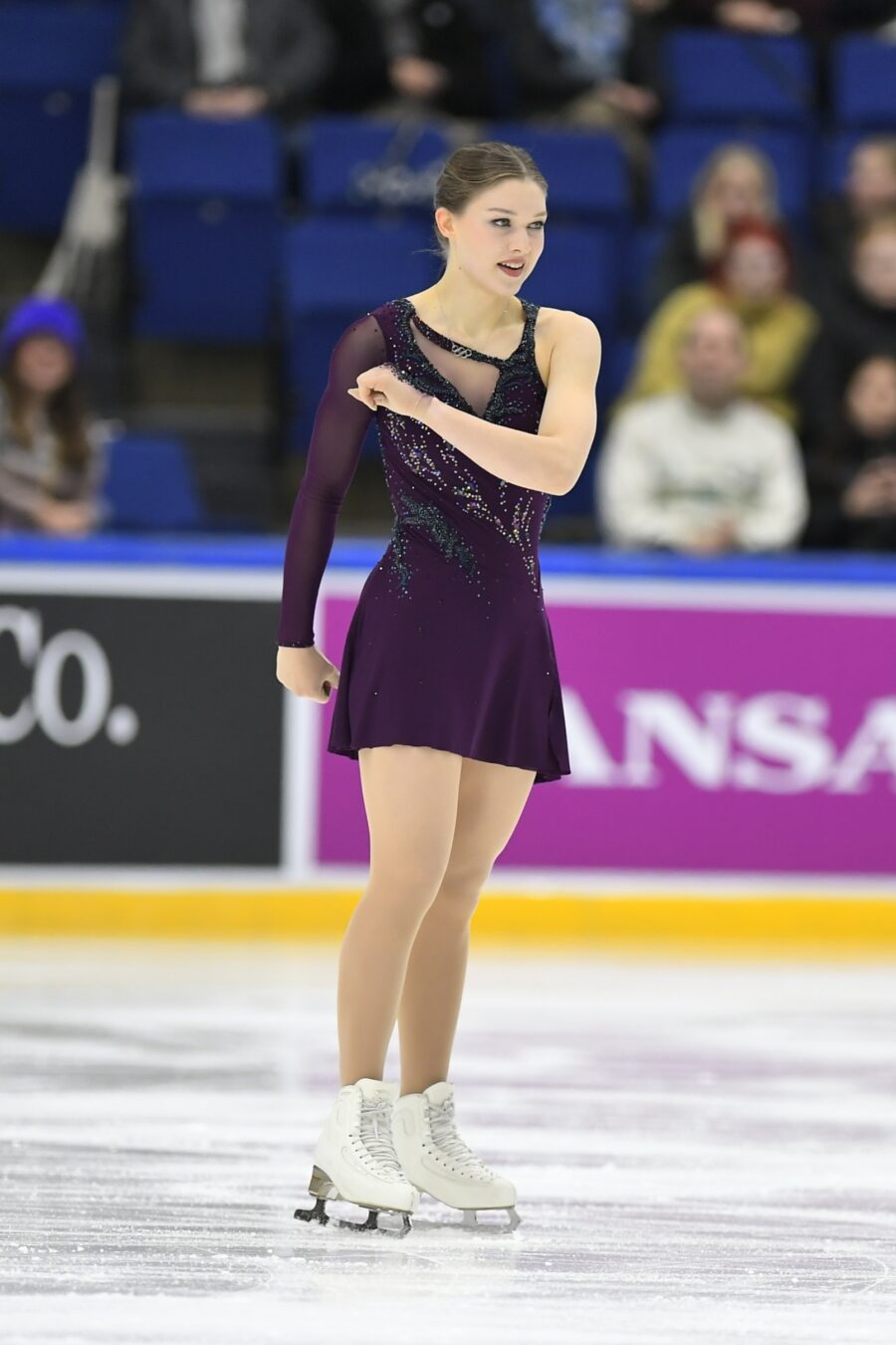 Grand Prix Espoo -kilpailu jäi näin ollen Jenni Saarisen 18 vuotta kestäneen taitoluistelu-uran viimeiseksi.