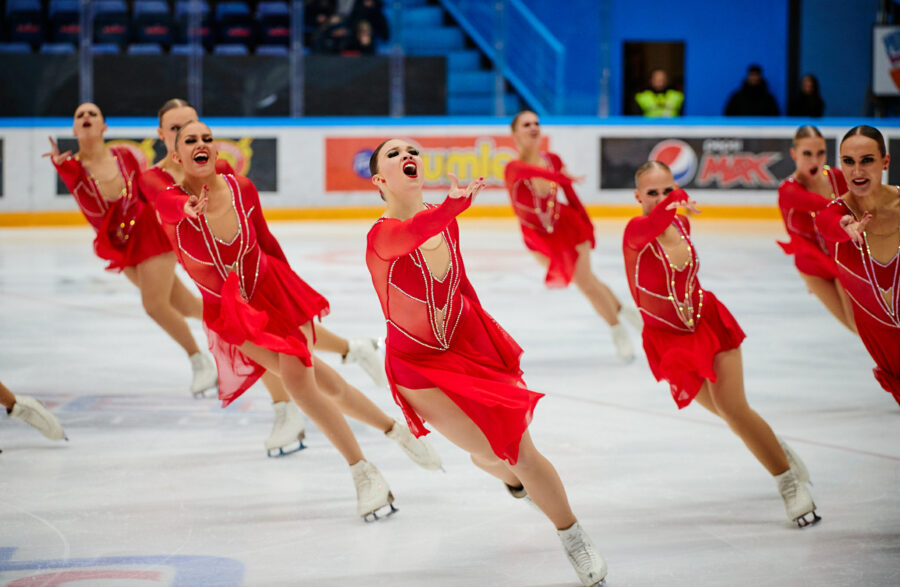 Helsingfors Skridskoklubbin Team Unique on toisena ensimmäisessä SM-valintakilpailussa pistein 67,49.