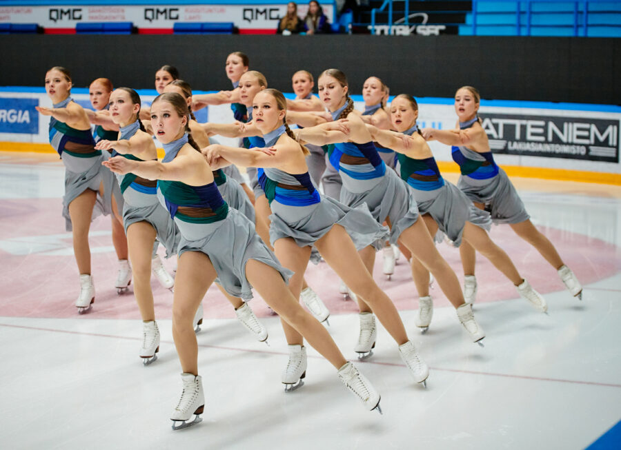 Kaarinan Taitoluistelijoiden toista kautta SM-seniorisarjassa luisteleva Dream Edges saavutti pisteet 194,79 ja neljännen sijan.