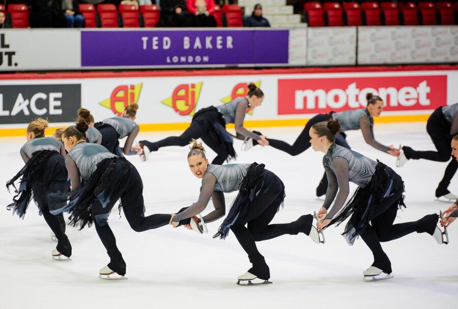 Marigold IceUnity on kolmantena muodostelmaluistelun SM-kilpailussa Helsingissä lyhytohjelman jälkeen.