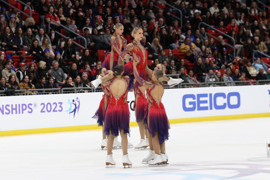 Helsinki Rockettes piti lyhytohjelman jälkeisen toisen sijansa muodostelmaluistelun MM-kilpailuissa Yhdysvalloissa. 
