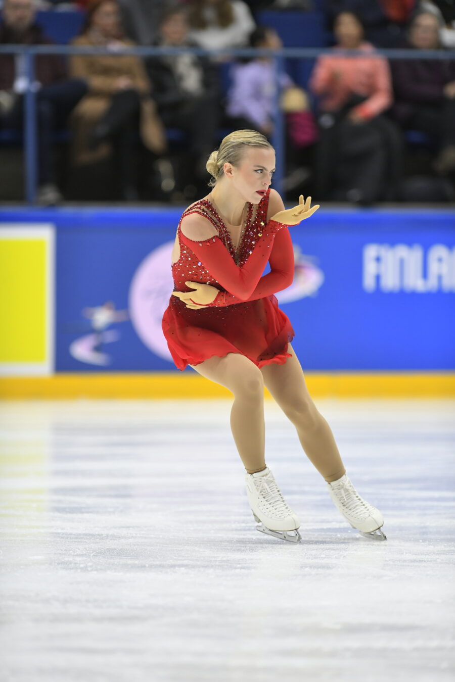 Emmi Peltonen pääsi usemamman vuoden tauon jälkeen osallistumaan Finlandia Trophy Espoo kilpailuun.