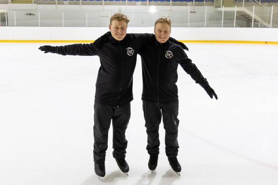 Finlandia Trophy Espoon Special Olympics -kilpailuissa luistelevat ensi kertaa Seinäjoen Taitoluistelijoita edustavat kaksoset Iiro ja Ville Nuottajärvi.