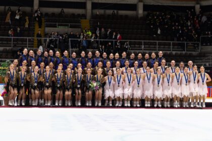 Team Fintastic luisteli hopeaa muodostelmaluistelun junioreiden MM-kilpailuissa Sveitsissä.