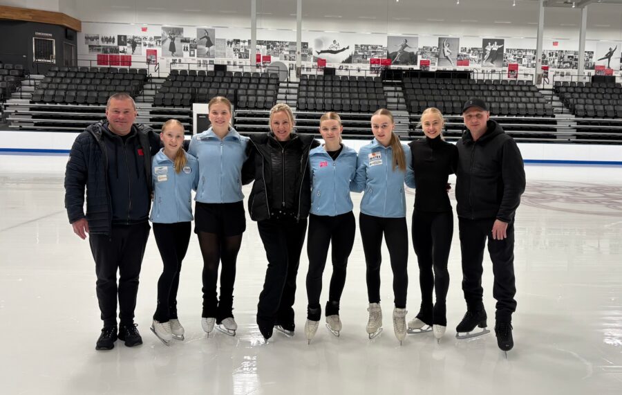 Milano-Cortina -ryhmän Linnea Ceder, Janna Jyrkinen, Iida Karhunen, Olivia Lisko ja Nella Pelkonen leireilivät Bostonissa kesäkuussa.