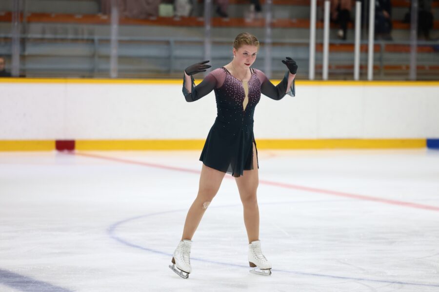 Olivia Lisko Suomen Taitoluisteluliiton Kesäkisassa Järvenpäässä 17.8.2025.