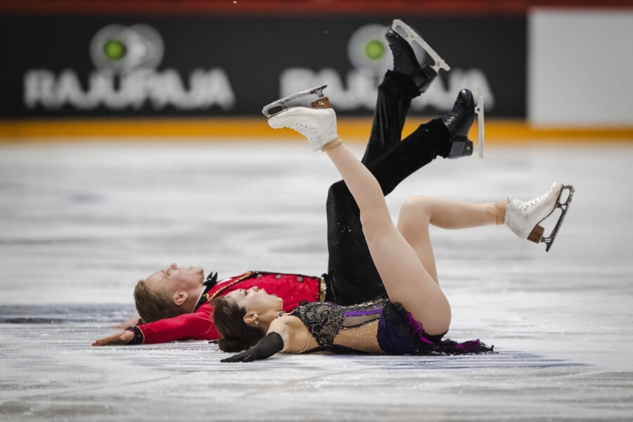 Yuka Orihara ja Juho Pirinen Finlandia Trophyn vapaatanssikilpailussa 22.11.2025.