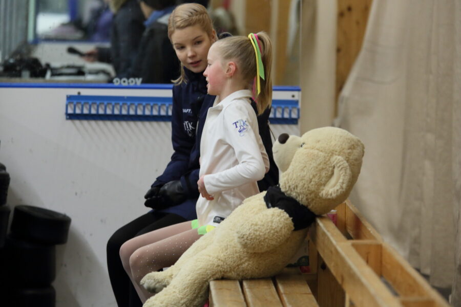 Valmentajana Siiri Turunen haluaa varmistaa, että luistelija on valmis suoriutumaan omalla tasollaan myös vaikeimpina hetkinä.