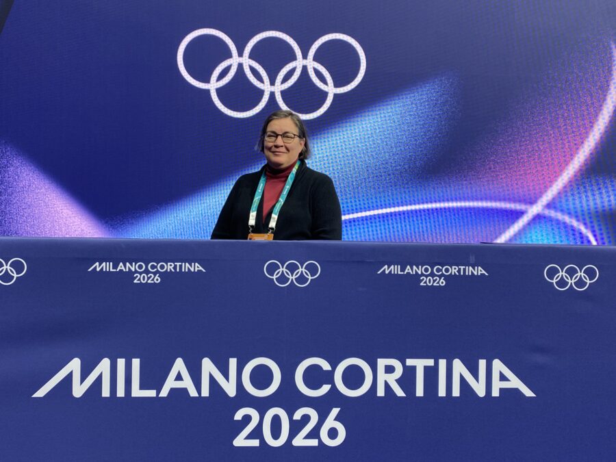  Virpi Kunnas-Helminen toimi tuomarina Milano–Cortinan talviolympialaisten jäätanssikilpailussa.